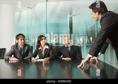 Geschäftsleute in einer Besprechung Stockfoto