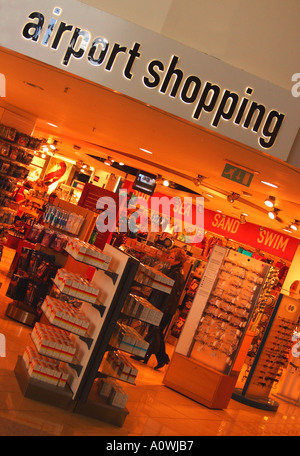 Manchester Flughafen Duty-Free zollfrei Duty free Shopping England UK GB Stockfoto