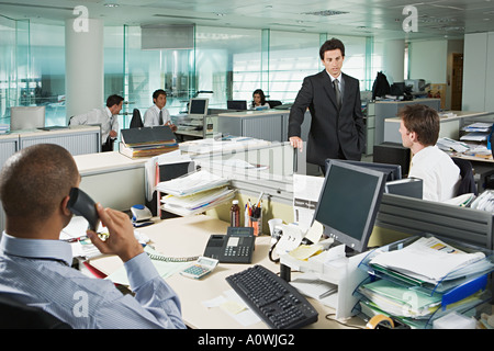 Menschen, die in einem Büro arbeiten Stockfoto