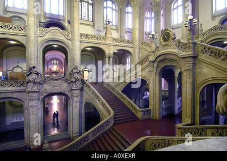 Treppenhäuser der Berliner Gericht Haus, Alt-Moabit, Berlin, Deutschland Stockfoto