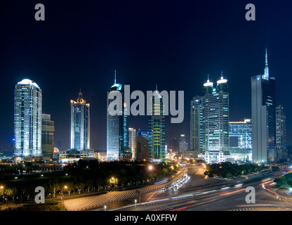 Wolkenkratzer in Pudong, Shanghai, China Stockfoto