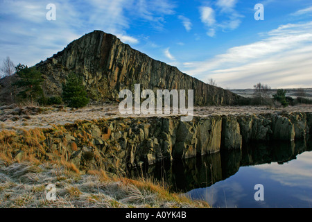 ENGLAND Northumberland Cawfields A Winter Blick auf die große Whin Sill am Cawfields in der Nähe der Stadt Haltwhistle Stockfoto