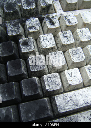 Computer-Tastatur mit schwarzen Kopierer Toner Tinte bedeckt Stockfoto