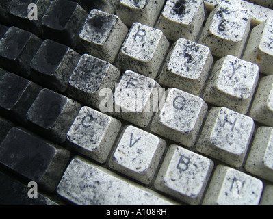 Computer-Tastatur mit schwarzen Kopierer Toner Tinte bedeckt Stockfoto