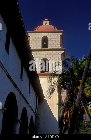 Glockenturm, Mission, Kirche, Mission der Franziskaner, die Mission Santa Barbara, Santa Barbara, Kalifornien, USA, Nordamerika Stockfoto