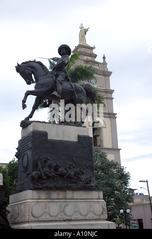 Parque Agramonte und die Statue von Ignacio Agramonte, Camagüey, Kuba Stockfoto