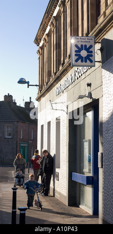 Bank Cash Dispenser ATM Loch in Wand Royal Bank of Scotland Eyemouth Niederlassung Berwickshire Scottish Borders Stockfoto