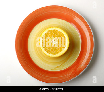 Halb einer auf Orange und orange Platte Bild von James Boardman 12. Oktober 2006 Stockfoto
