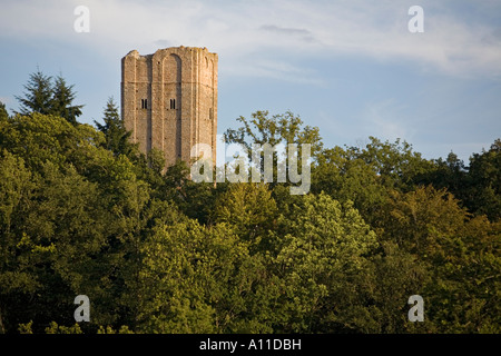 Die Chervix Burgverlies (Haute-Vienne - Frankreich). Donjon de Château Chervix de Haute-Vienne (Frankreich). Stockfoto