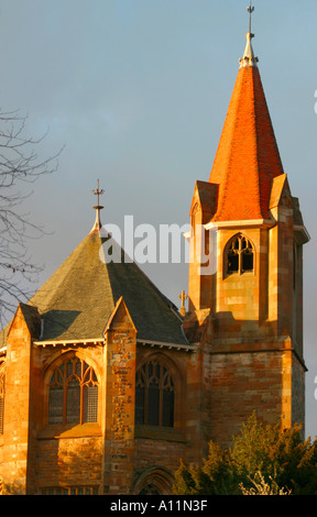 Church von Schottland protestantischen Christian Church Gebäude im frühen Abendlicht Stockfoto