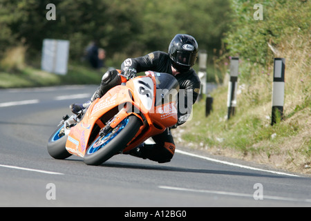 Ian Armstrong 18 auf seiner Yamaha Dundrod 150 Ulster Grand Prix Praxis Bike Woche Dundrod Straße Stromkreis Nordirland Stockfoto