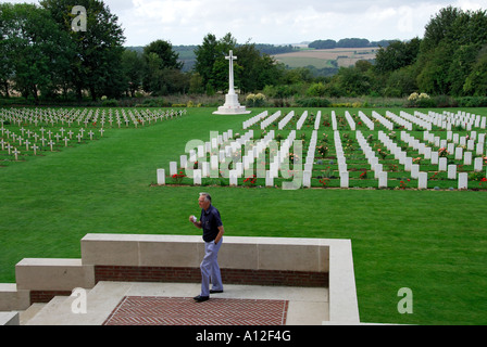 "Friedhof für 300 britische und 300 französische Soldaten, Denkmal für"The Missing The Somme", Thiepval, Nordfrankreich" Stockfoto