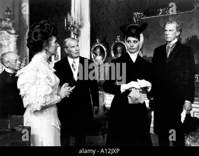 Ein Hauch von Skandal Jahr 1960 Direktor Michael Curtiz Sophia Loren Maurice Chevalier Stockfoto