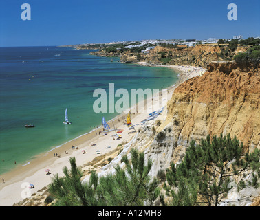 Praia da Falesia Strand von Klippen in der Nähe des Sheraton Hotels, Portugal, Algarve Stockfoto