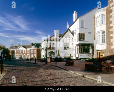 Die Aussicht auf Inn und Custom House am Kai in Exeter, Devon Stockfoto