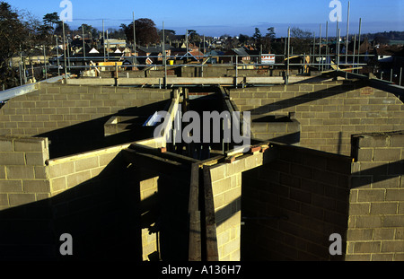 Wohnungen und Shop-Einheiten im Bau in Woodbridge Suffolk, UK. Stockfoto