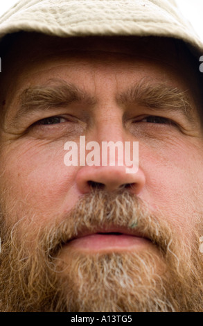 Close-up Portrait von Mann im Urlaub in Galapagos Stockfoto