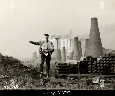 Gejagte Jahr 1952 Direktor Charles Crichton Dirk Bogarde Stockfoto