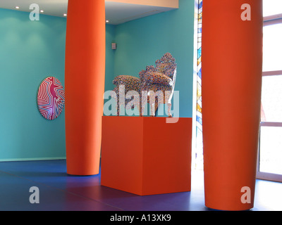 Barock Stuhl Poltrona di Proust von Alessandro Mendini in Eingang Halle Groninger Museum Groningen Niederlande genannt Stockfoto