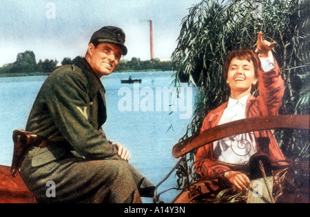 Eine Zeit, Liebe und eine Zeit zum sterben Jahr 1958 Regisseur Douglas Sirk John Gavin Liselotte Pulver basierend auf E M Remarque s Buch Stockfoto