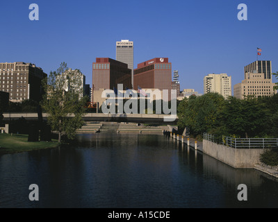 Omaha Nebraska USA Stadt Skyline-Blick vom Central Park Mall Stockfoto