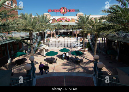 Beliebte Florida Touristenziel in Ybor City Tampa FL Stadt bekannt für Hand gemacht Zigarren aus Tabak importiert weltweit Stockfoto