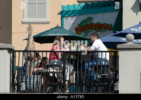 Das malerische Einkaufsviertel von Tampa Florida kennen als der Channelside Einkaufs- und Restaurant Bezirk der Stadt Essen Stockfoto