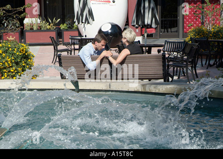 Das malerische Einkaufsviertel von Tampa Florida kennen als der Channelside Einkaufs- und Restaurant Bezirk der Stadt Essen Stockfoto