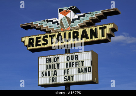 Restaurant-Zeichen auf der Route 66 in Tucumcari, New Mexico, USA Stockfoto