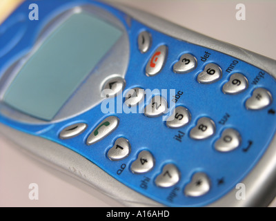 Blaue und graue Handy mit Herz geformt Tastenfeld Stockfoto