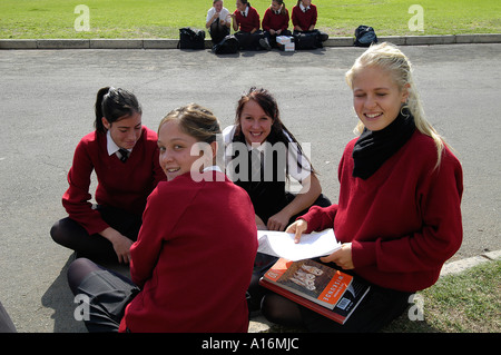 South Afrika Menschen Oudtshoorn High School Struis jungen Mädchen Teenager Stockfoto