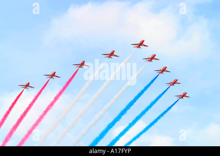 Die roten Pfeile in Bildung bei der Air Malta zeigen Stockfoto