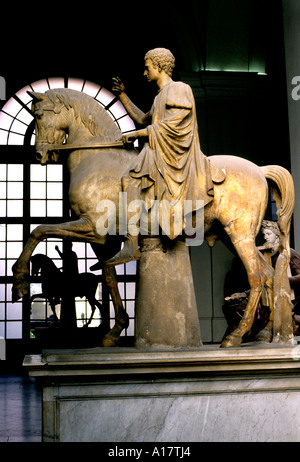 Museo Archeologico Nazionale in Neapel klassische Skulptur Statue Archäologischen Nationalmuseum Neapel Stockfoto