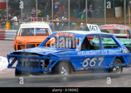 Banger racing bei Essex Arena Essex England Stockfoto