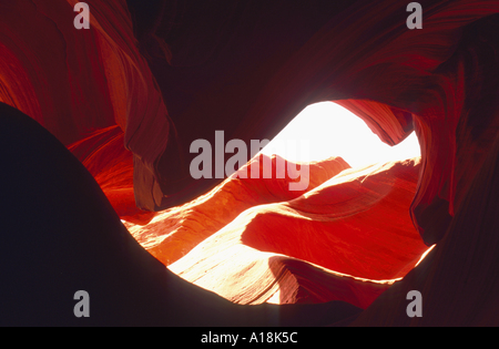 Antelope Canyon zu senken, Wasser geformte Wänden, Apr.04, Page, Arizona, USA. Stockfoto