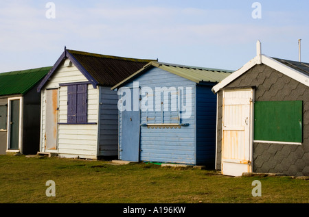 Strandhütten bei Portland Bill, Dorset, Großbritannien Stockfoto