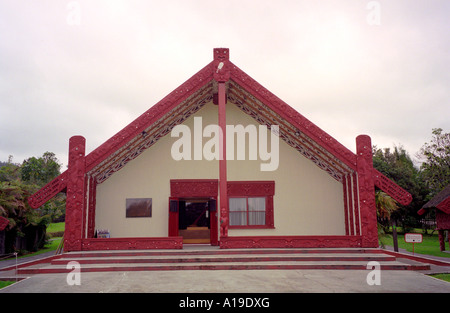 Maori Versammlungshaus in Whakarewarewa Rotorua Neuseeland Stockfoto