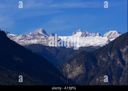 Der Dachstein Gletscher gesehen von Altaussee Dorf in Österreich Stockfoto