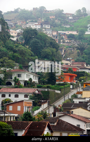 Kolonialen Häuser am Hang in Petropolis, Brasilien Stockfoto