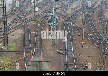 Eisenbahn am Hlavni Nadrazi Hauptbahnhof in Prag Tschechische Republik Stockfoto