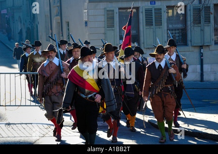 Zug der Musketiere auf das jährliche Festival der Escalade in Genf, Schweiz Stockfoto