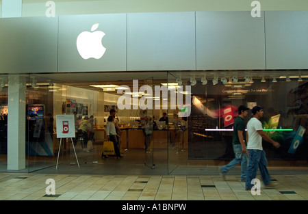 Im Apple Store auf Florida Mall Shopping Center Orlando Florida USA Stockfoto