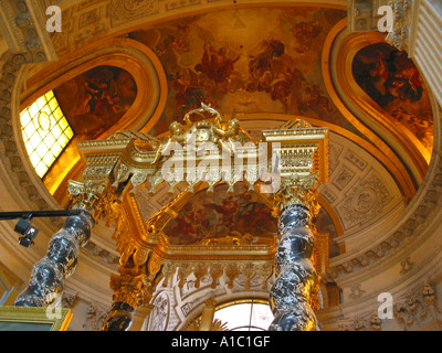 Detail der Decke im Inneren Dome des Invalides Paris Frankreich Stockfoto