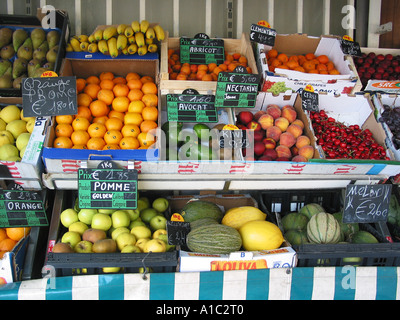 Obst und Gemüse Marktstand Paris Frankreich Stockfoto