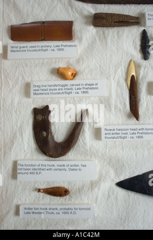 Jagd-Artefakte im Herschel Island Museum aus der Mackenzie River Delta Yukonterritorium, Kanada Stockfoto