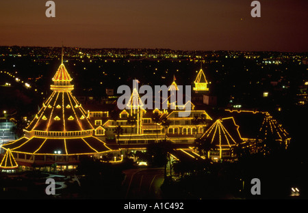 Lichter schmücken das Hotel del Coronado in der Nacht Coronado Insel San Diego Kalifornien Stockfoto