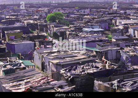 Luftaufnahme von Shanties in den schwarzen Township Gugulethu in Cape Town, South Africa Stockfoto