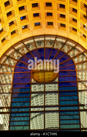 Flutlicht außen Bentall Zentrum Kingston Surrey UK Stockfoto