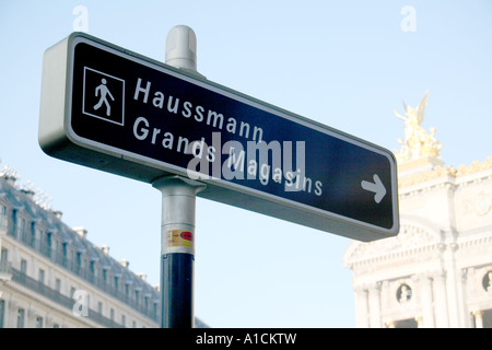Wegweiser zum Boulevard Haussmann in Paris Stockfoto
