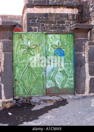 Bunte Tür Bosra Syrien Stockfoto